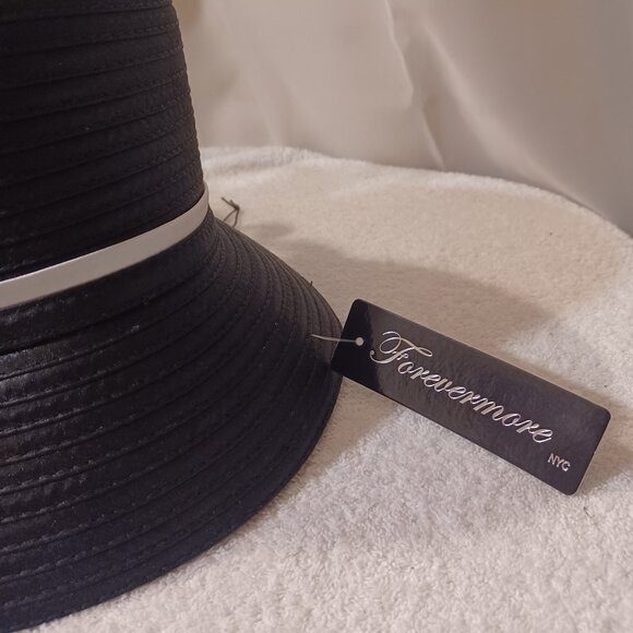BLACK AND WHITE FORMAL HAT BY FOREVERMORE WITH TAG. - Picture 4 of 5